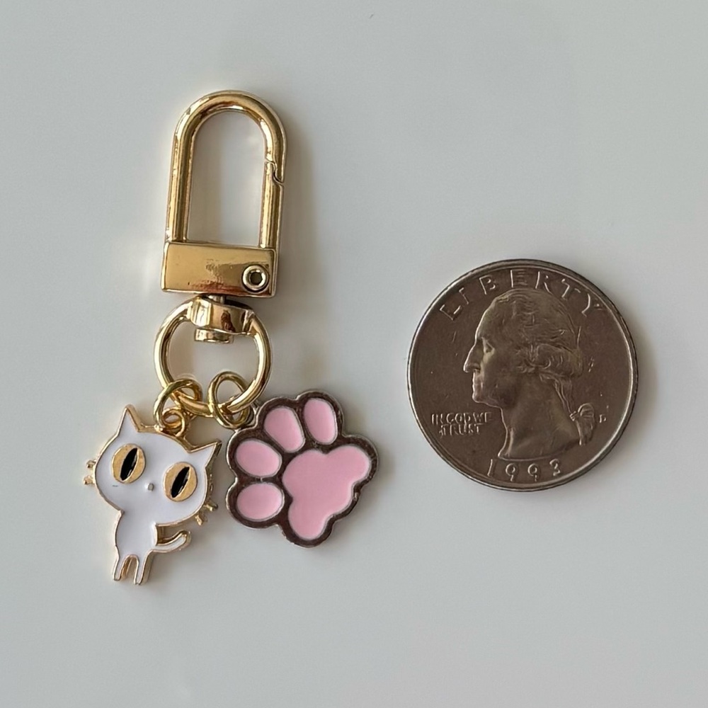Cat and Paw Bag Charm Keychain - Picture 3 of 9